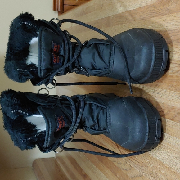 Sorel Badger Waterproof Winter Boots 7 - Picture 3 of 17